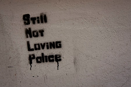 still not loving police © Verena Fischer 2011